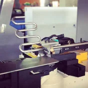 dobladora de tubos CNC,